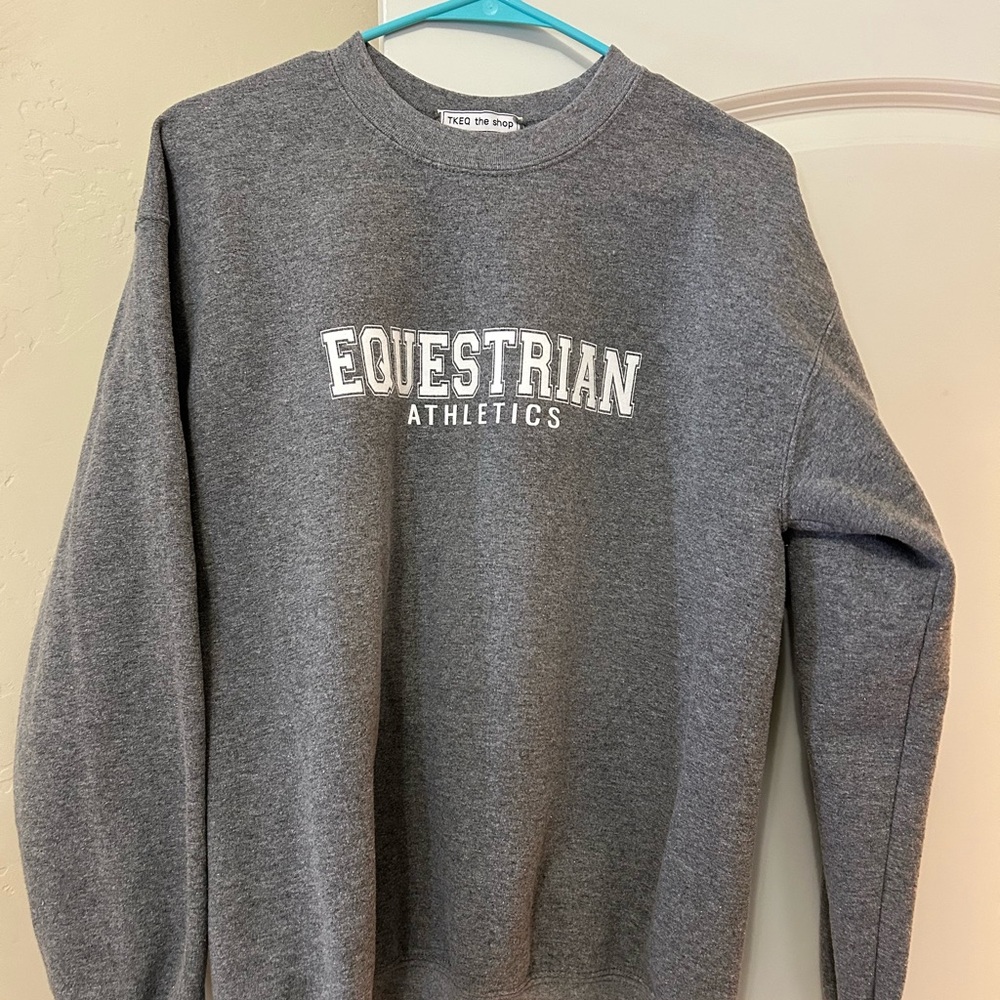 Heather gray crewneck